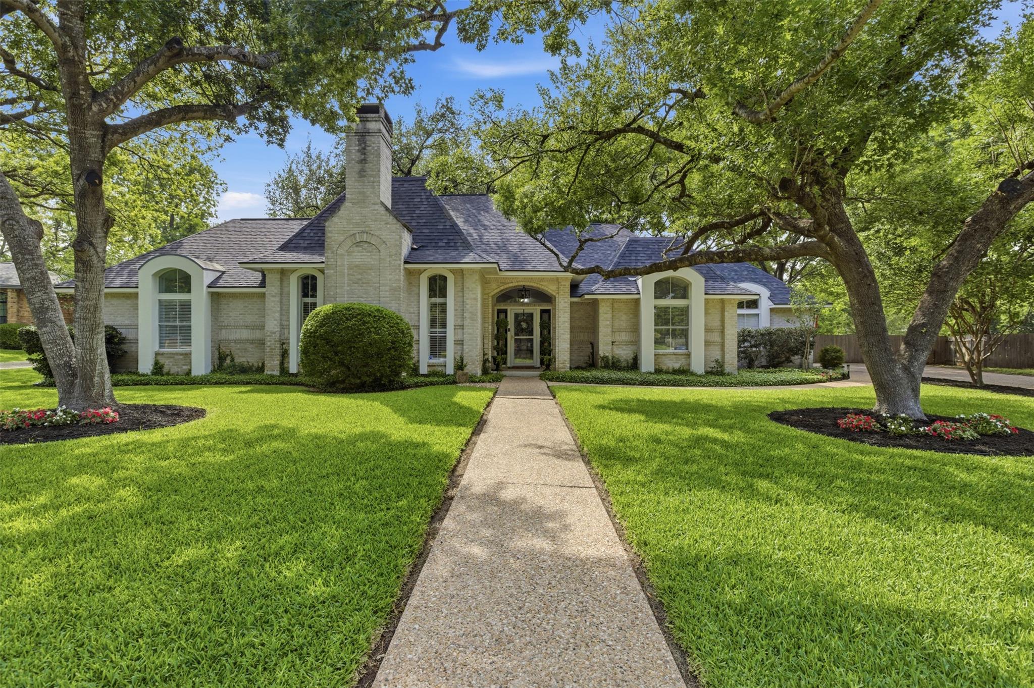 9 Hillway Dr, Round Rock