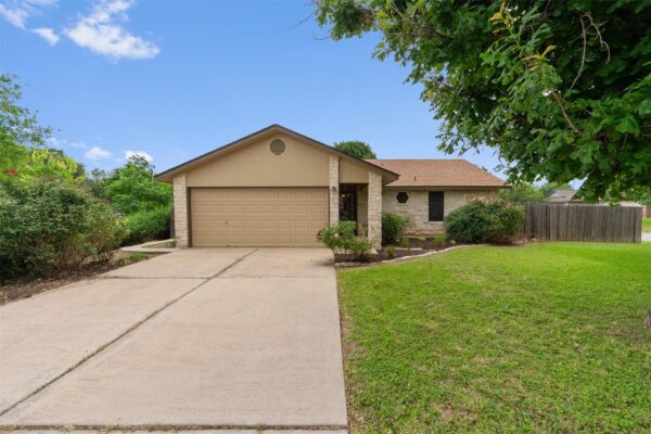 716 Northern Trl, Leander