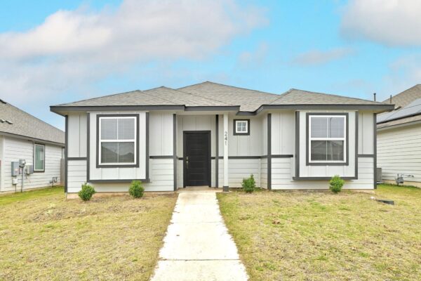 241 Banff Dr, Kyle