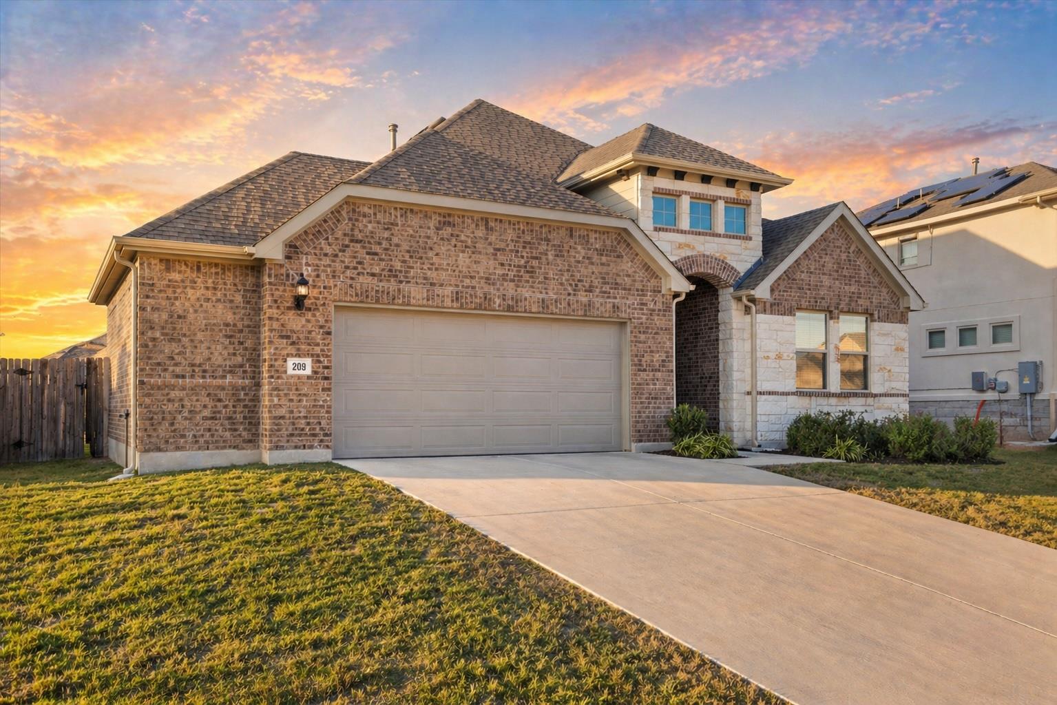 209 Rainier Dr, Kyle, TX 78640