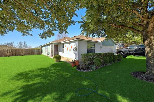 981 Shadow Creek Blvd, Buda