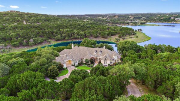 601 S Angel Light Dr, Spicewood
