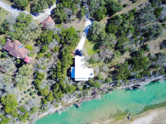 212 Comanche Cp, Kyle