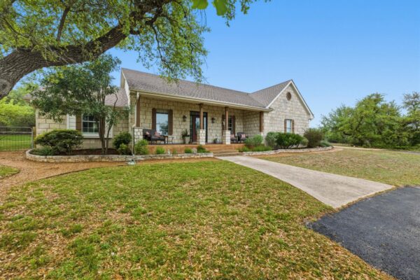 508 S Lariat Cir, Dripping Springs