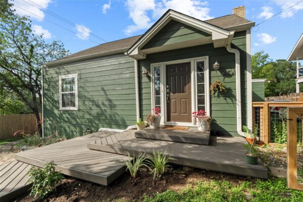 2101 W 10th St, Austin
