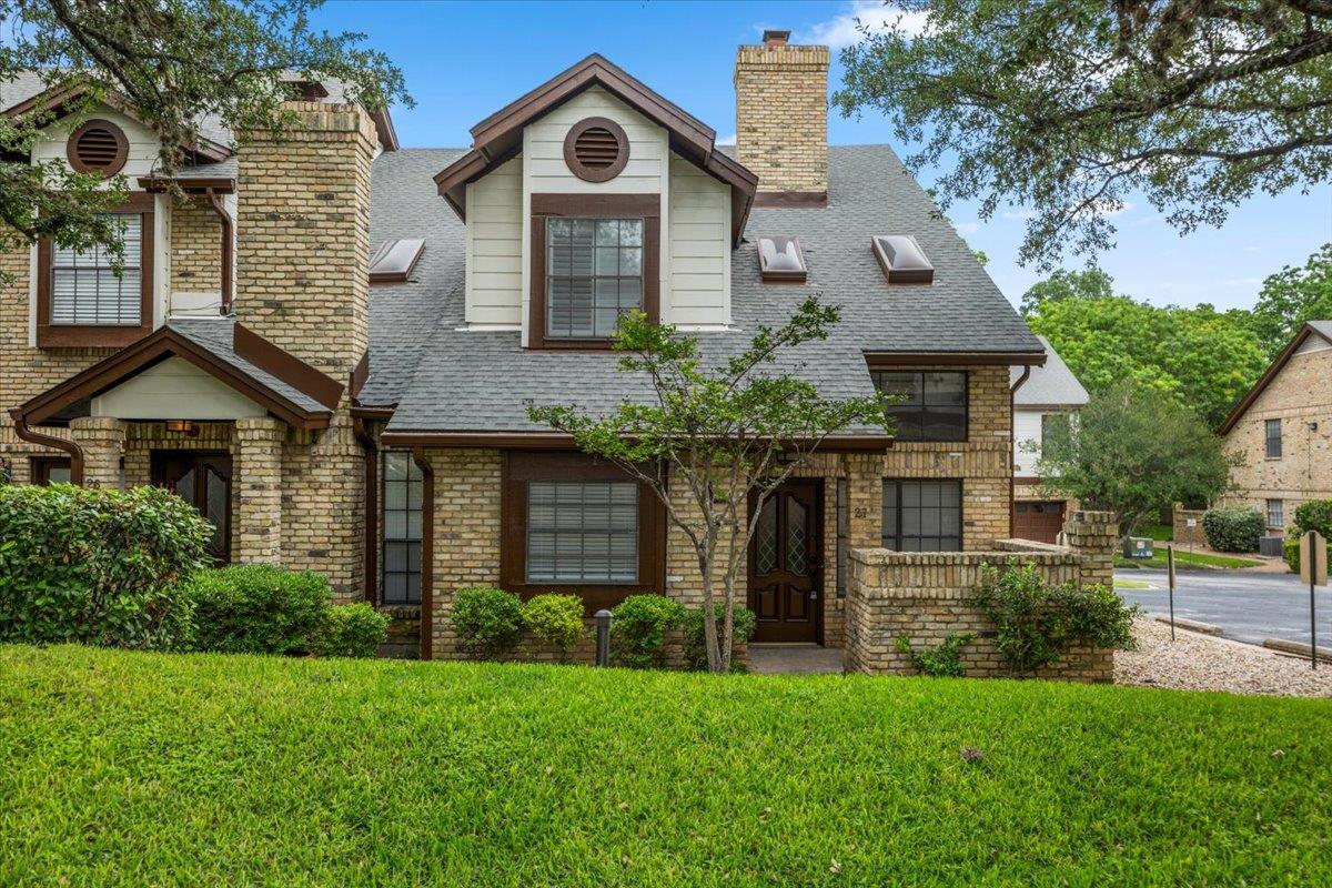 10819 Crown Colony Dr #27, Austin, TX 78747