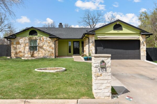 704 Greenwich Pl, Round Rock