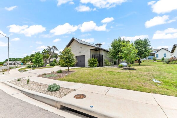 2108 Quiet Stables Cir, Cedar Park