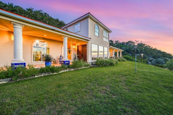 501 Brinkley Dr, Wimberley