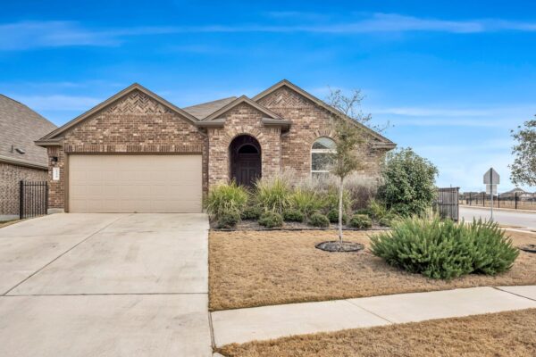 539 Merlin Ln, Leander