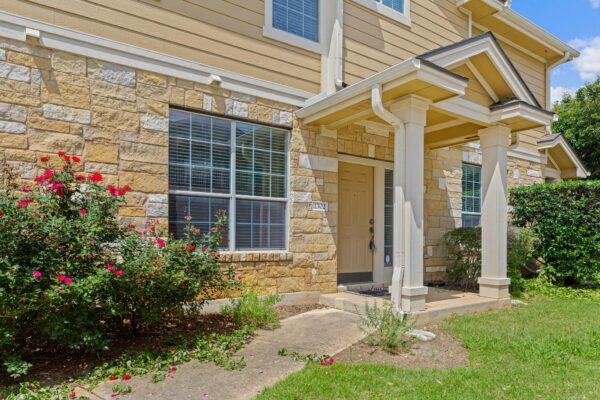 16100 S Great Oaks Dr #1302, Round Rock