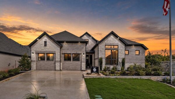 216 Firethorn Cv, Marble Falls