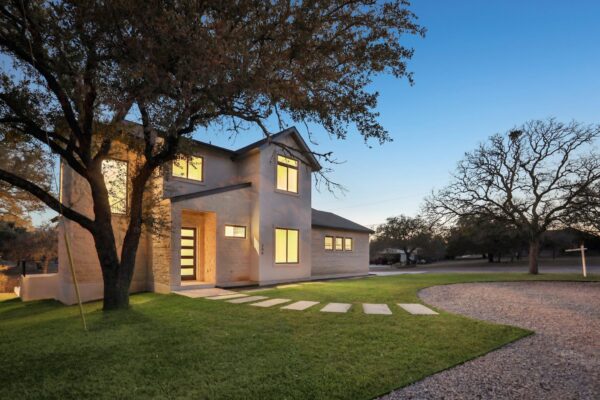 300 Deer Dr, Sunrise Beach Village