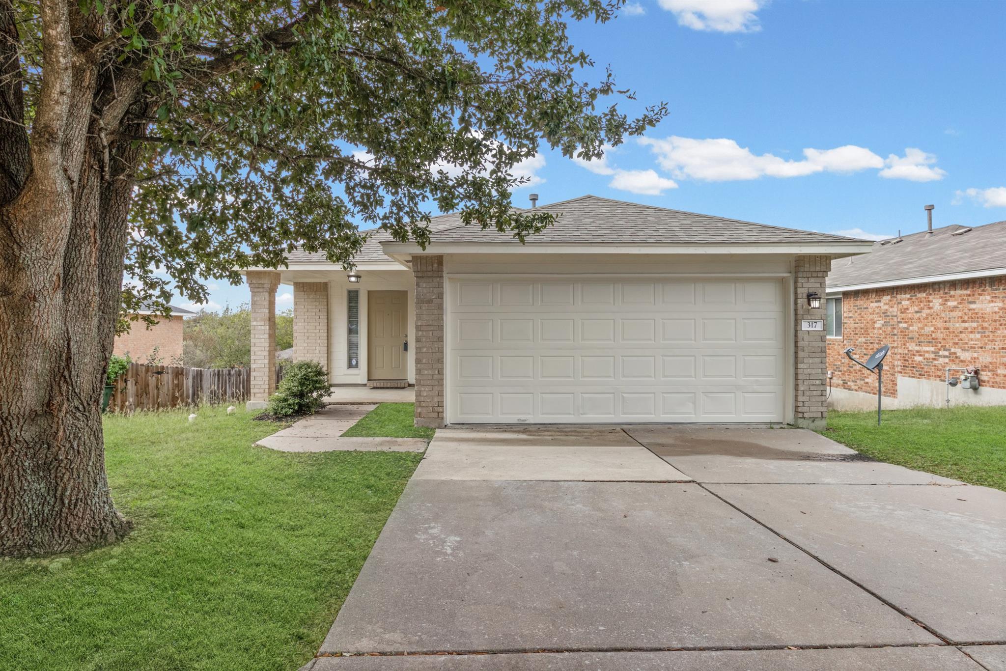 317 Tudor House Rd, Pflugerville, TX 78660