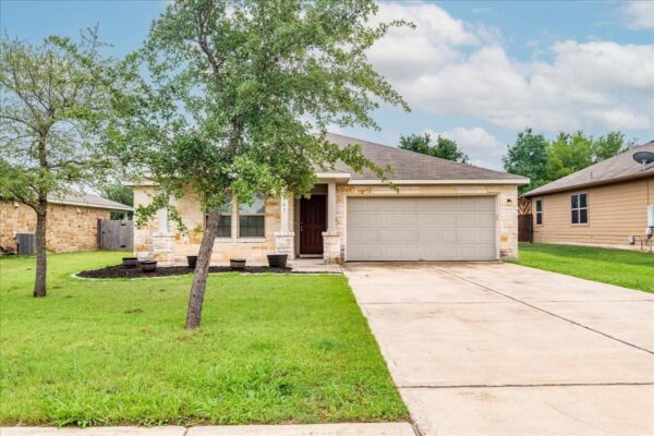 1061 Violet Ln, Kyle