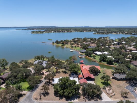 606 Cedar Dr, Buchanan Dam