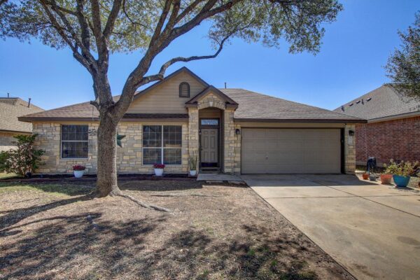 806 Ridge View Dr, Leander