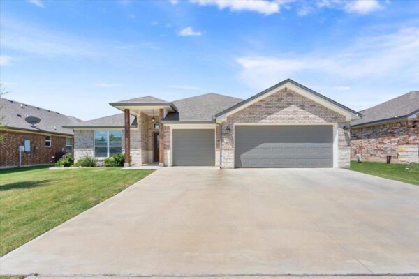 2644 Cowgirl Trl, Belton