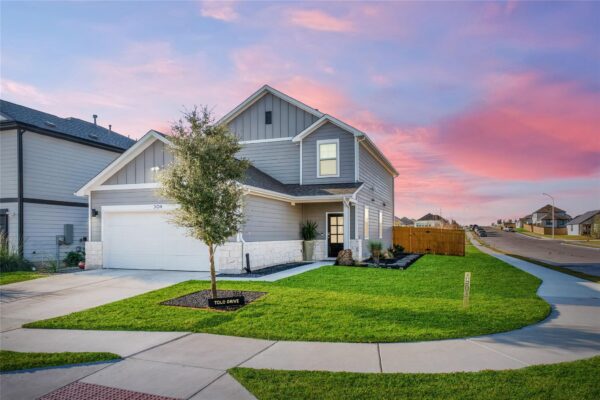 304 Tolo Dr, Elgin