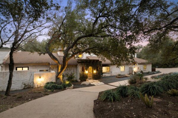11 Ehrlich Rd, Austin
