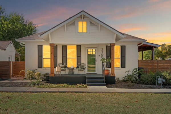 2100 Dixie Ln, Round Rock