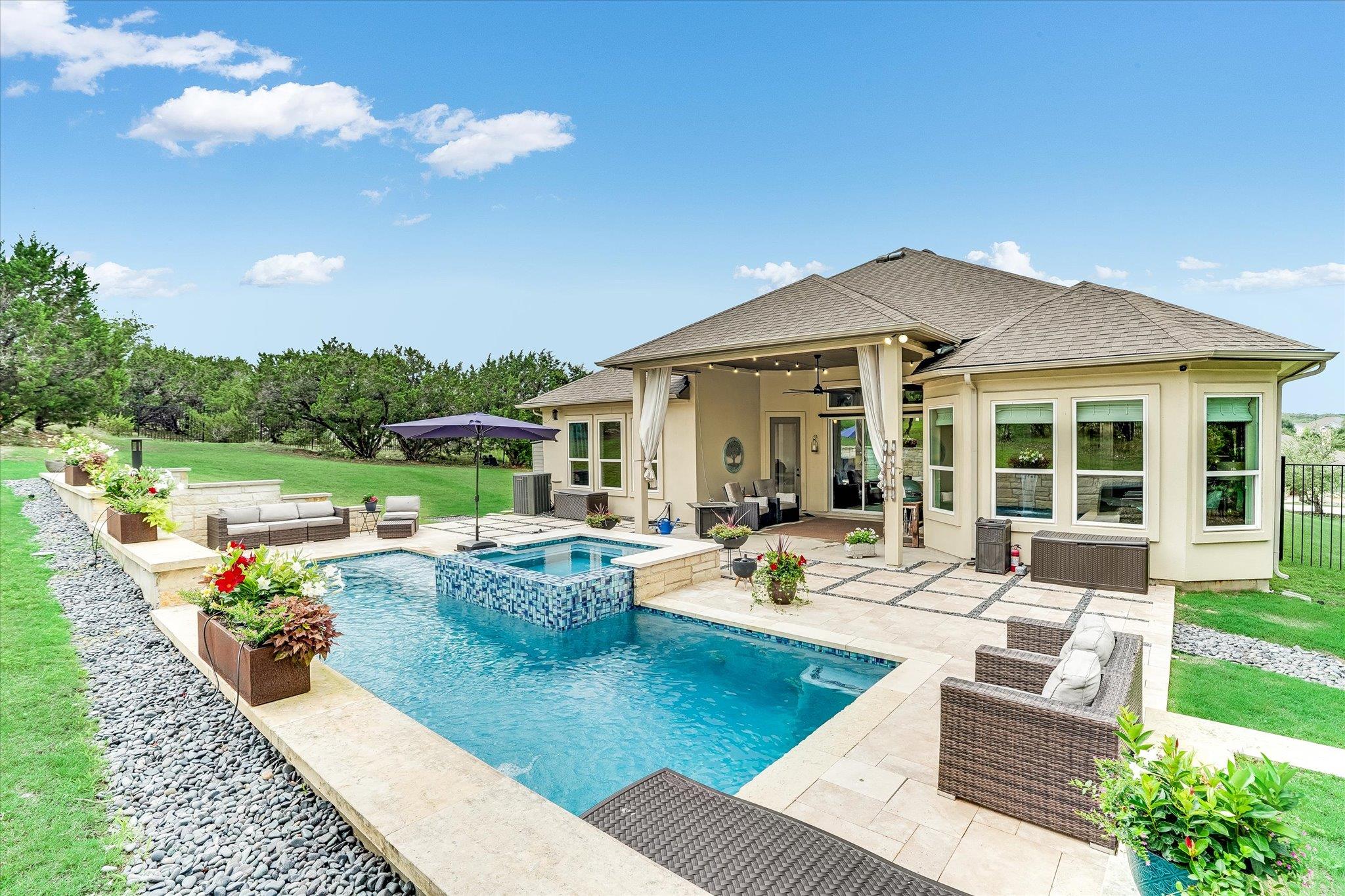 245 Bristlecone Dr, Driftwood