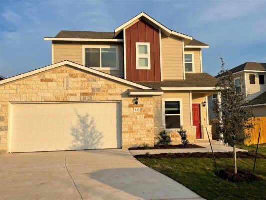 127 Trailside Ln, Bastrop