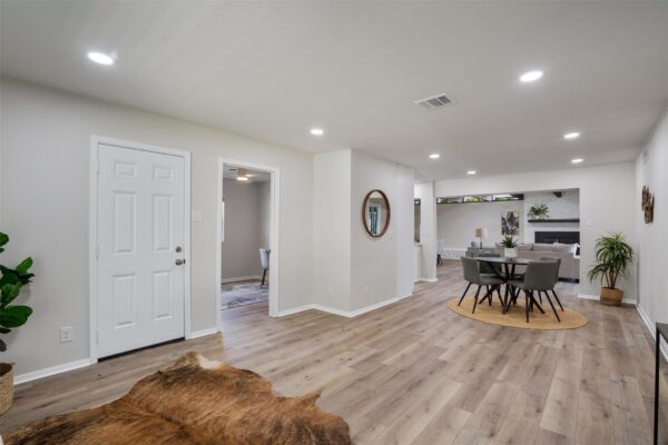 8303 Briarwood Ln, Austin