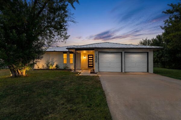 1500 Wildflower Dr, Round Rock