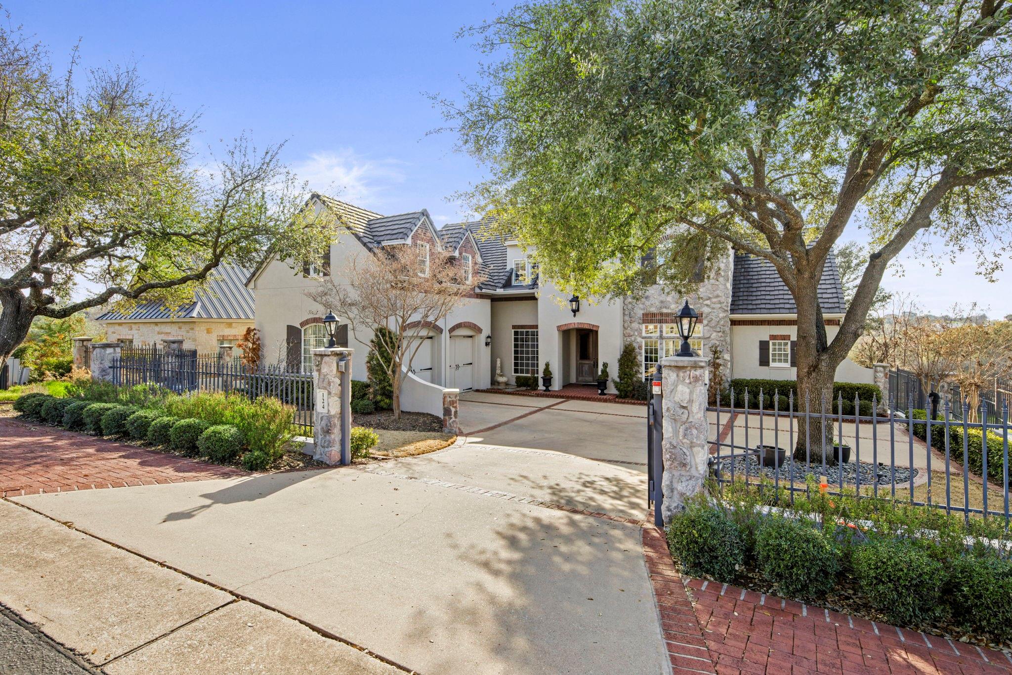 124 Florentine None, Horseshoe Bay, TX 78657