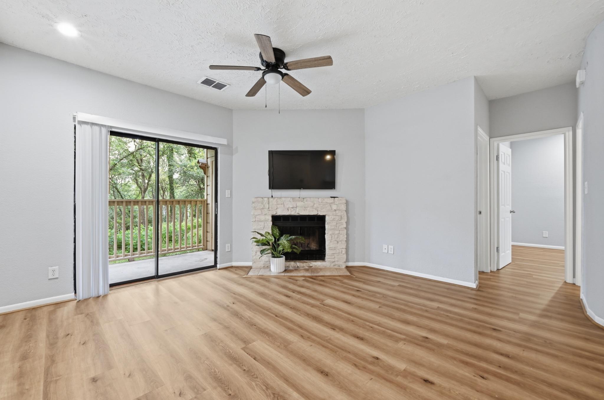 1013 Chestnut St #B1, San Marcos, TX 78666