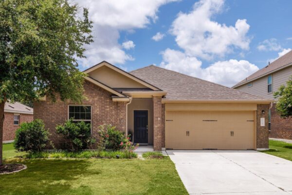 824 Tabernash Dr, Leander