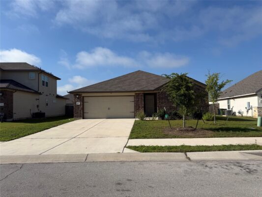 202 Autumn Leaf Rd, Hutto