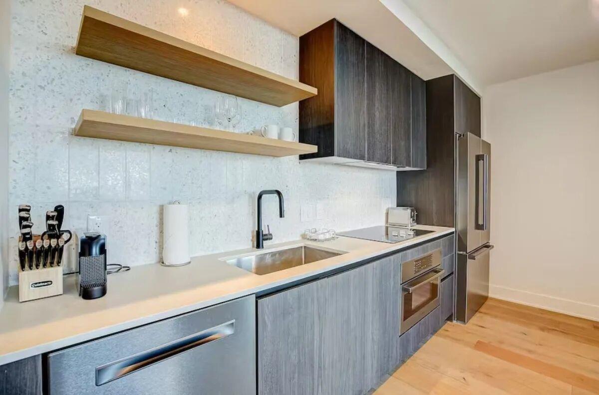 48 East Ave #1104, Austin, TX 78701