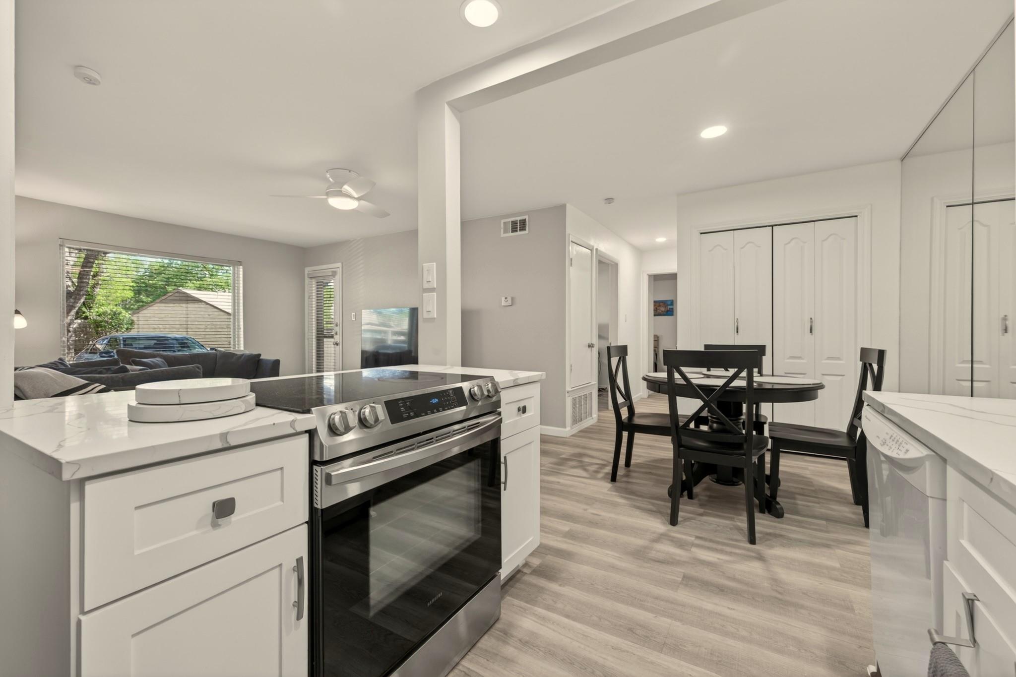8210 Bent Tree Rd #116, Austin, TX 78759