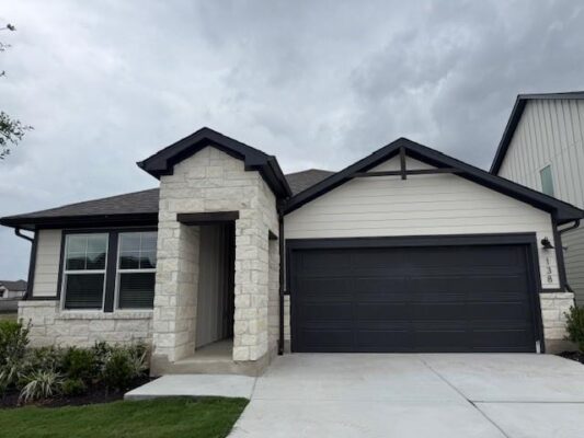 138 Holmby Dr, Hutto
