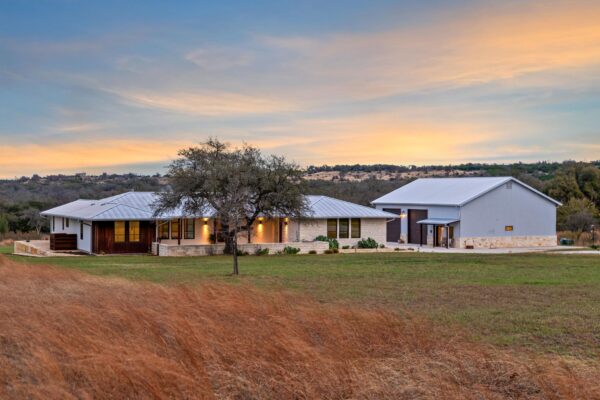 1808 Axis Cir, Fredericksburg