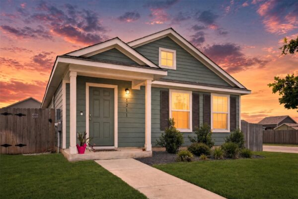 1211 Largemouth Ln, Bastrop