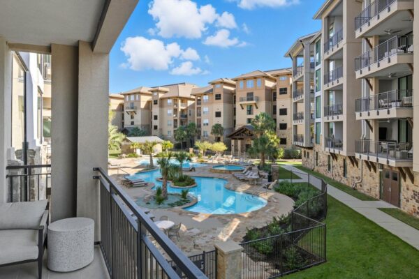 82 Island Dr #8202, Horseshoe Bay