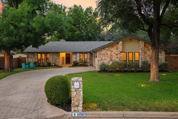 10507 Ronwood Dr, Austin