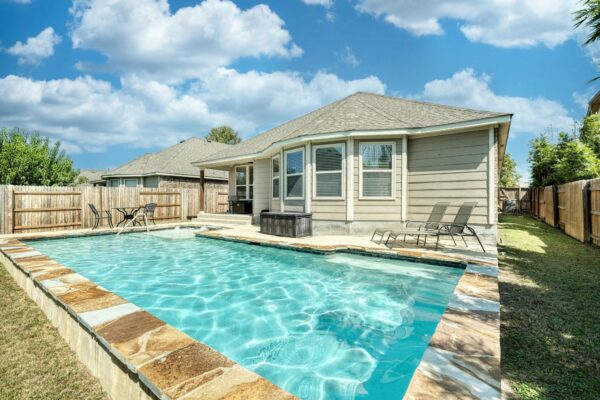 3321 De Torres Cir, Round Rock