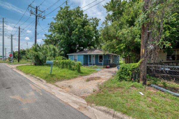 6409 Del Monte Rd, Austin