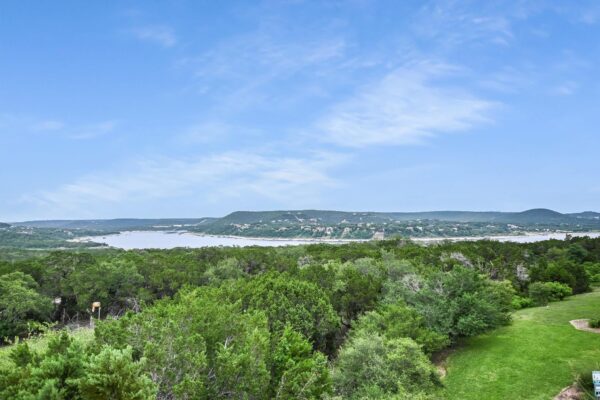 17800 Edgewood Way #301, Jonestown