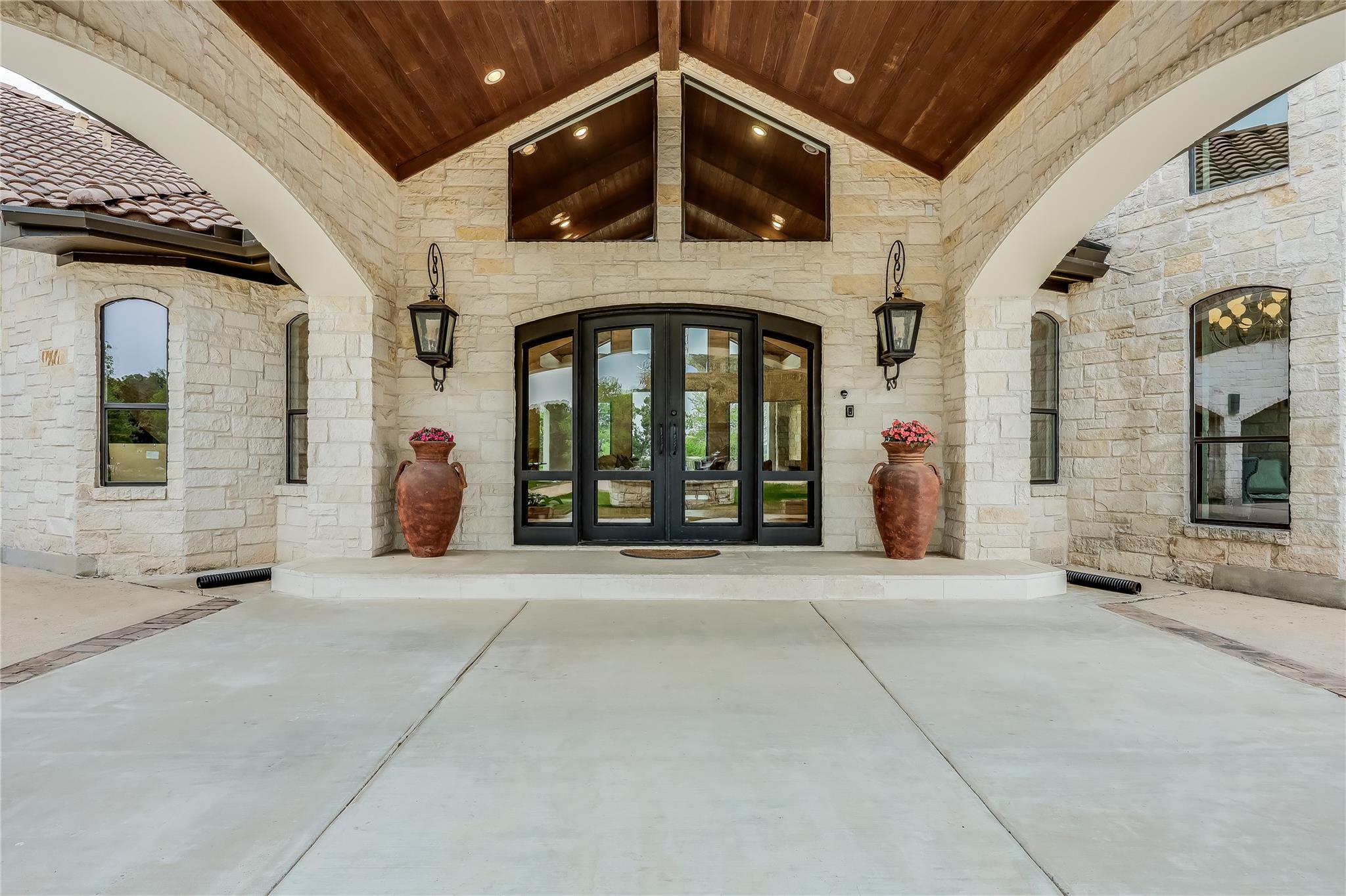 18725 Angel Mtn None, Leander