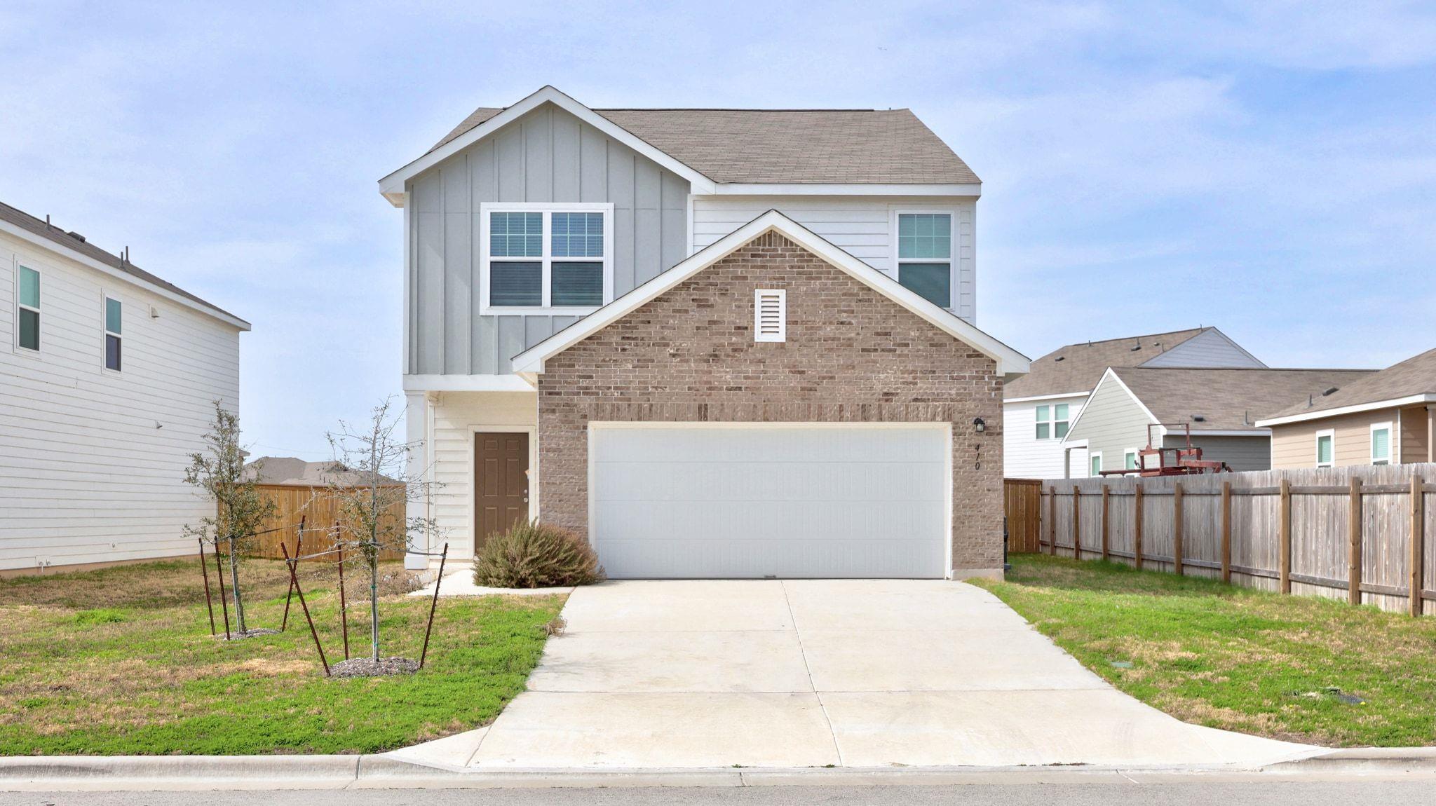 410 Magnum Force Dr, Jarrell, TX 76537