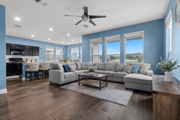 5873 Urbano Bnd #19, Round Rock