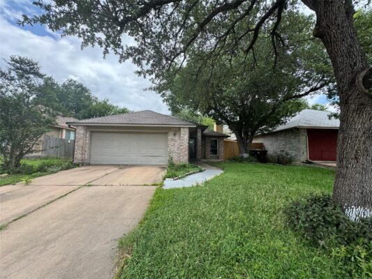 908 Saunders Dr, Round Rock