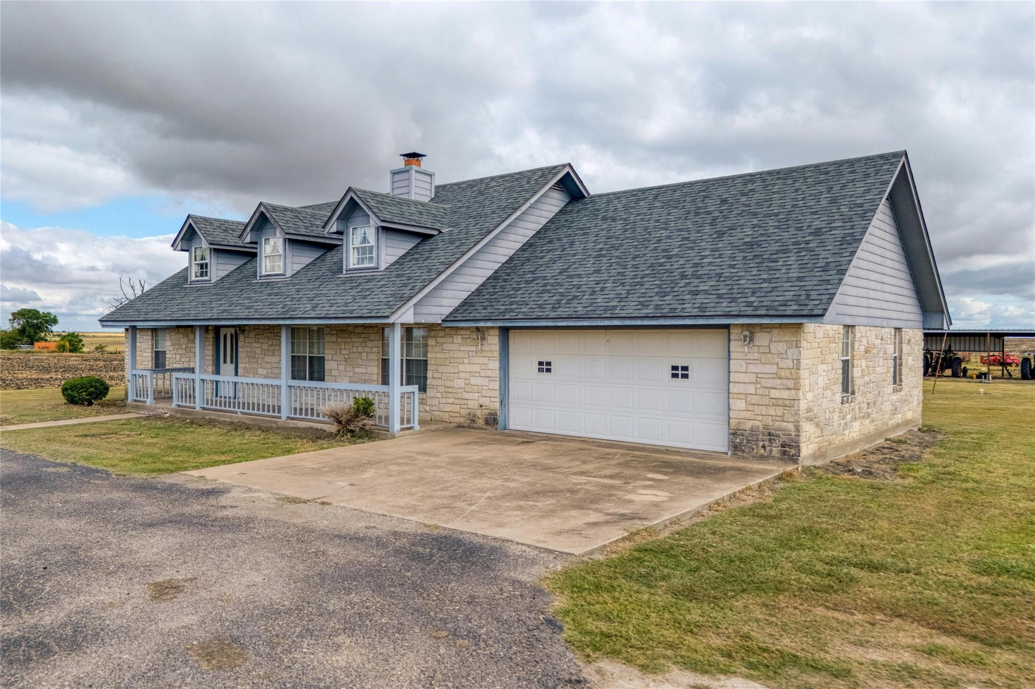 615 County Road 357 None, Granger, TX 76530