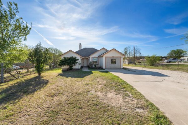 135 Petirrojo Ct, Del Valle