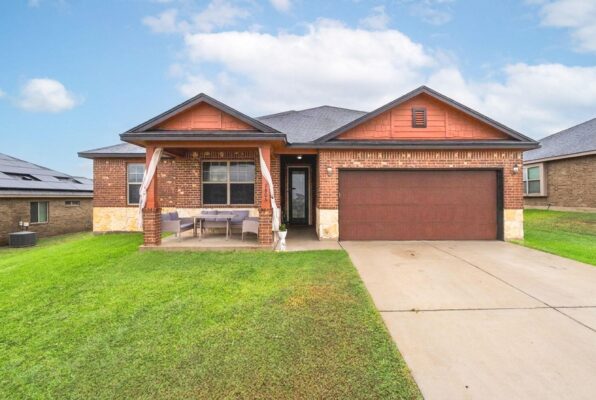 2803 Camp Cooper Dr, Killeen